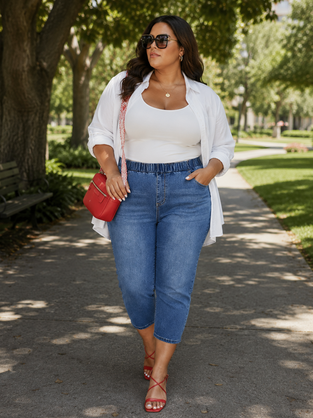 Suzanna Pull On Plus Size Denim Capris