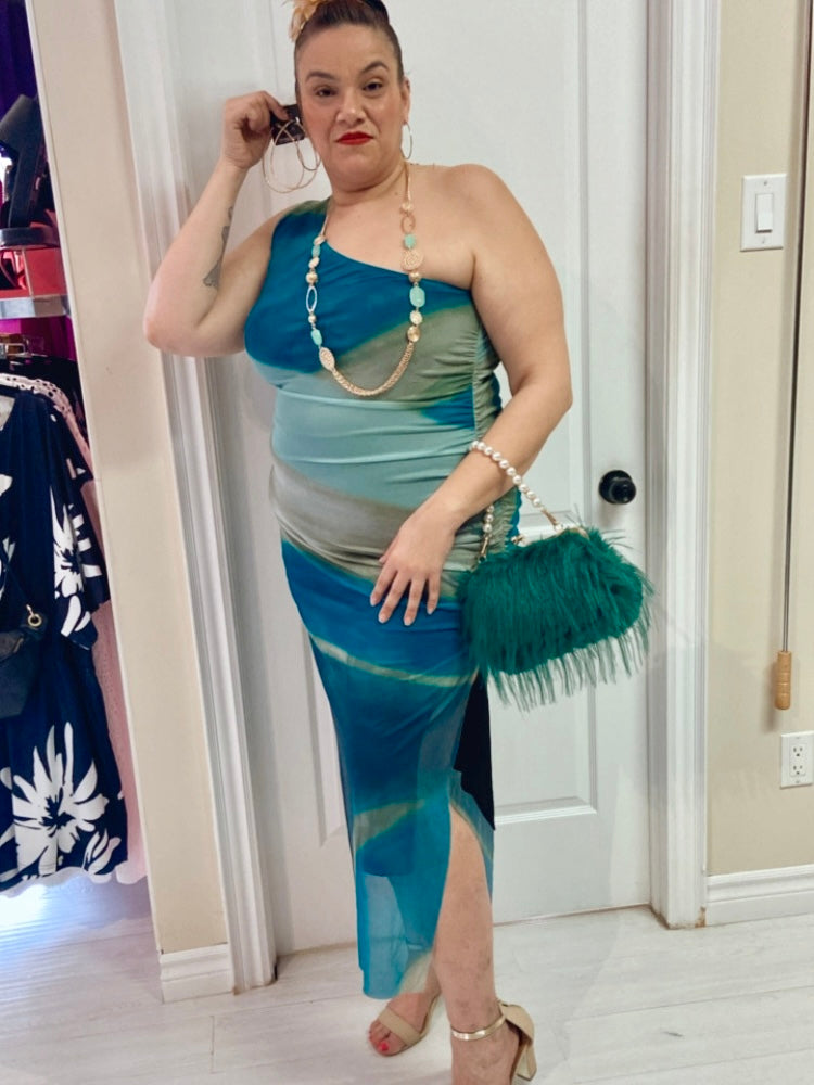 Talluah Mesh Plus-Size Cocktail Dress