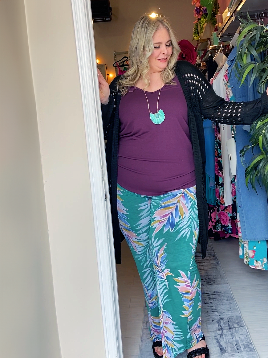 Casey Wide Leg Plus Size Pants in Tropical Print