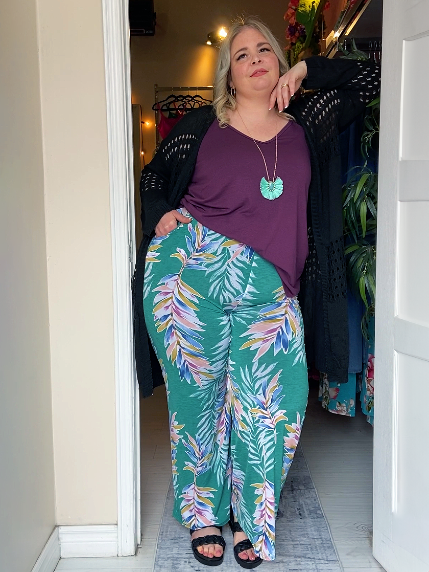 Casey Wide Leg Plus Size Pants in Tropical Print