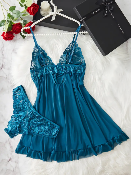 Turquoise Tease Plus Size Lingerie Set