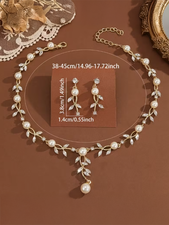 Elegant Pearl and Crystal Set