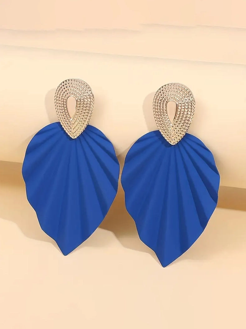 Vintage Leaf Drop Earrings, earrings, alternate view