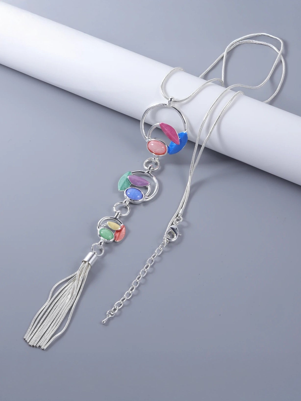 Y-Shaped Pendant Necklace in Multicolour