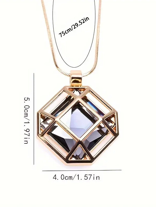Geometric Pendant Necklace Gold