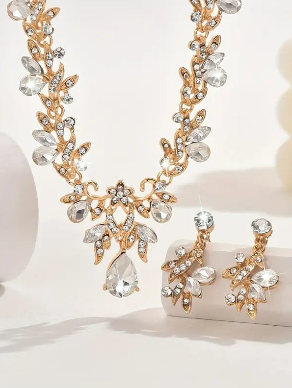 Rhinestone Sparkling Teardrop Necklace and Earring Set