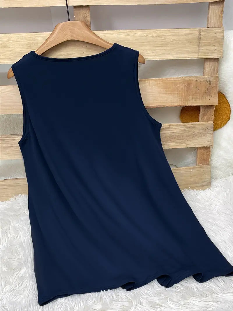 Gloria Scalloped V-neck Plus Size Tank Top in Navy
