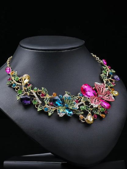 Elaborate Rhinestone Flower Design Necklace Set