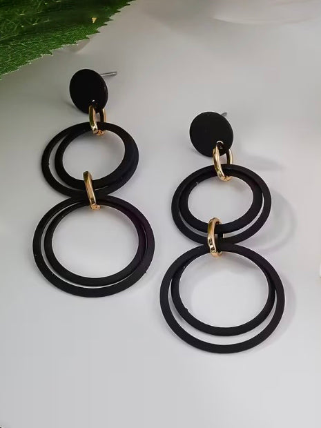 Layered Circles Dangle Earring