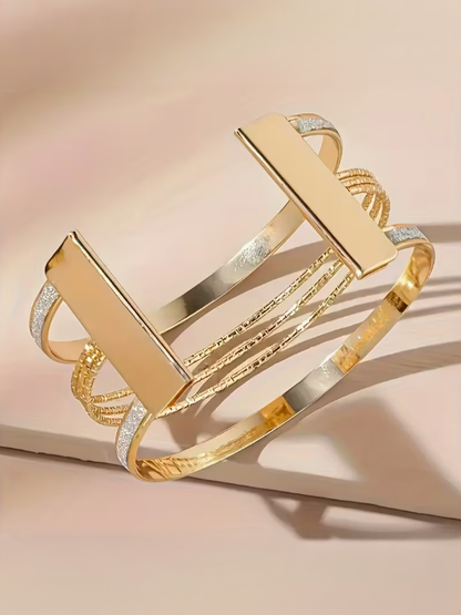 Elegant Open Cuff Bracelet, bracelet, detail view