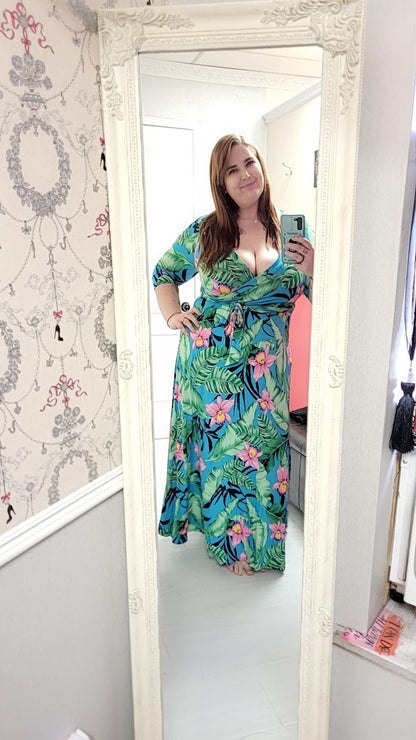 Signature Plus Size Maxi Dress in Mint Garden