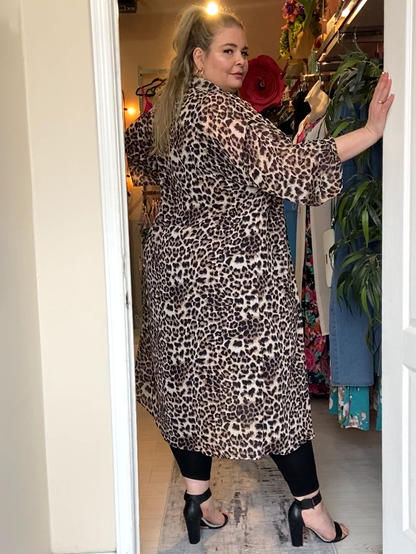 Edith Plus Size Leopard Print Chiffon Kimono