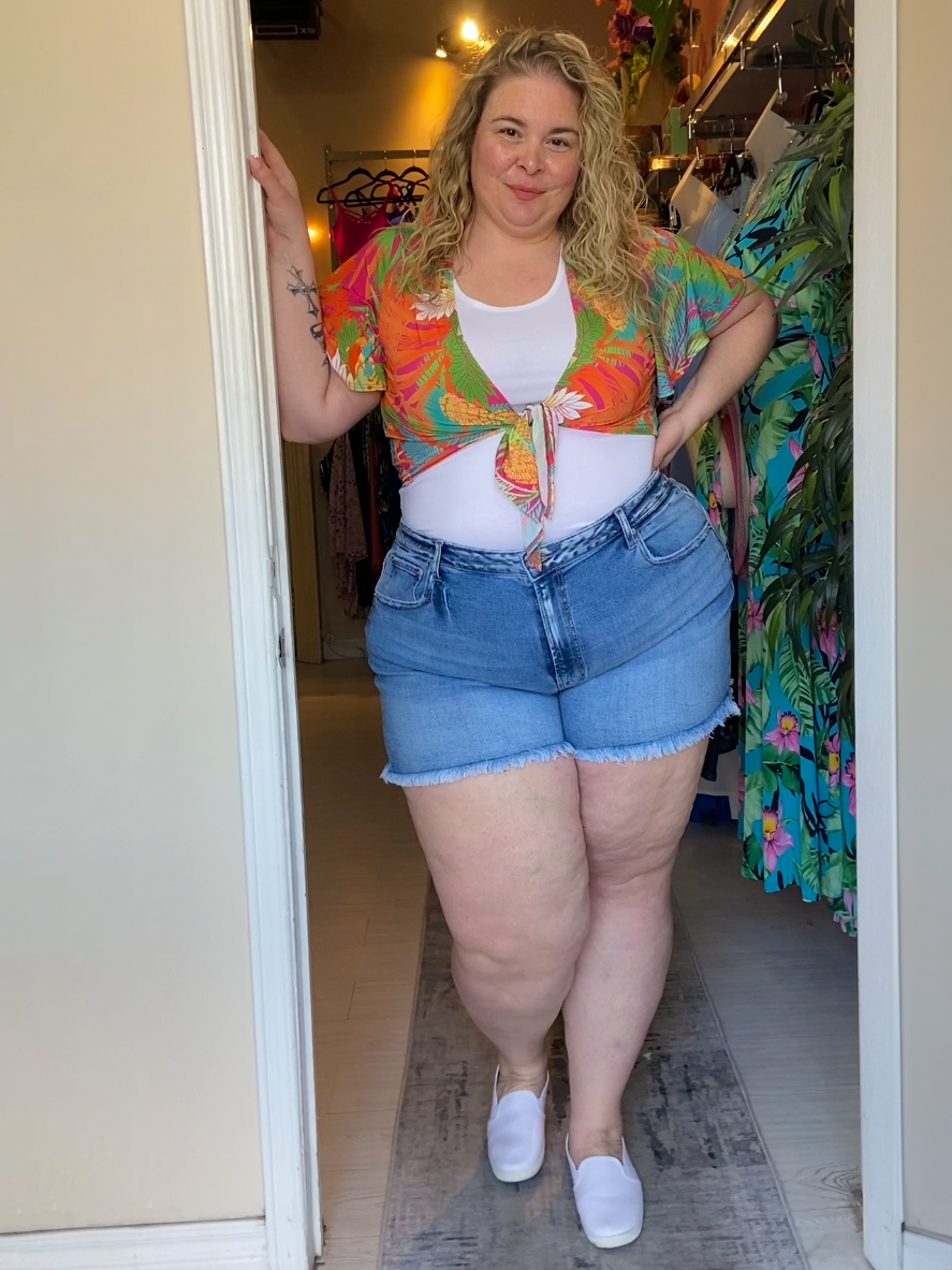 Plus size jean shorts canada best sale