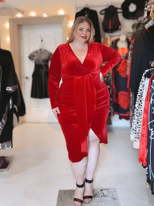 Aurora Plus Size Velvet Party Dress in Deep Red