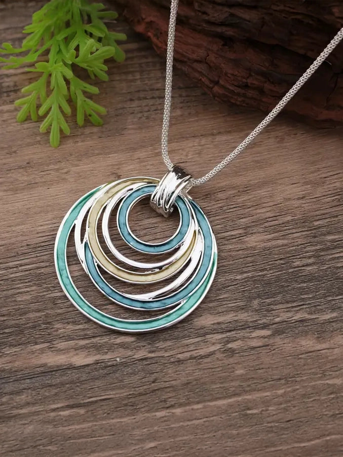 Multi-Circle Pendant Necklace, necklace, front view