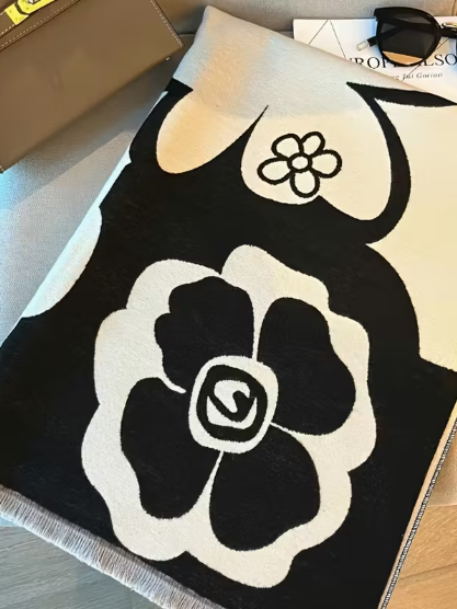 Elegant Floral Print Wrap Scarf