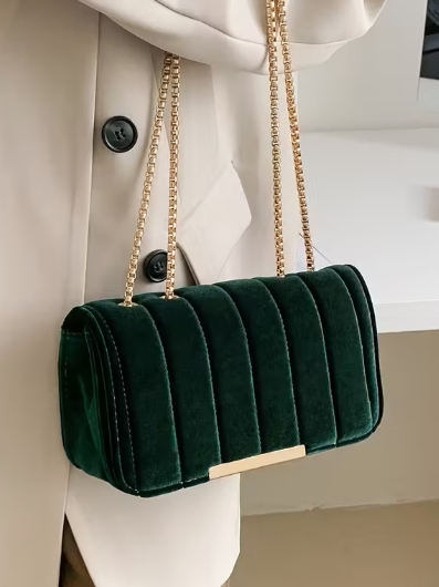 Elegant Emerald Velvet Bag