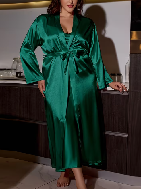 Jaded Embrace Satin Plus Size Nightgown Set