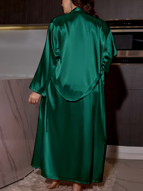 Jaded Embrace Satin Plus Size Nightgown Set