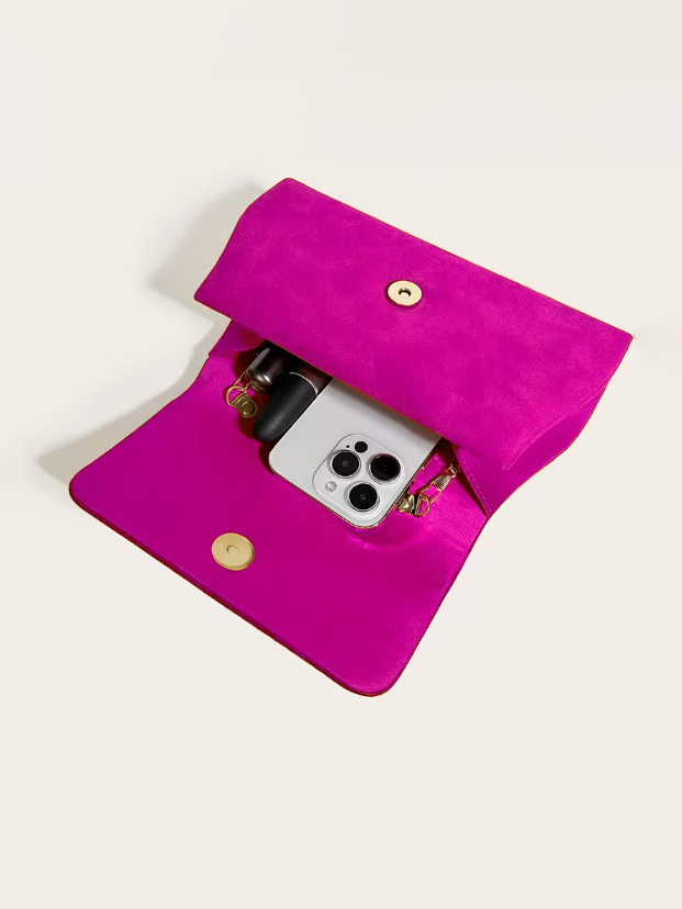 Elegant Purse With Golden Handle