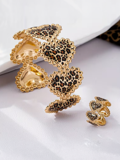 Heart Shaped Leopard Bracelet Set