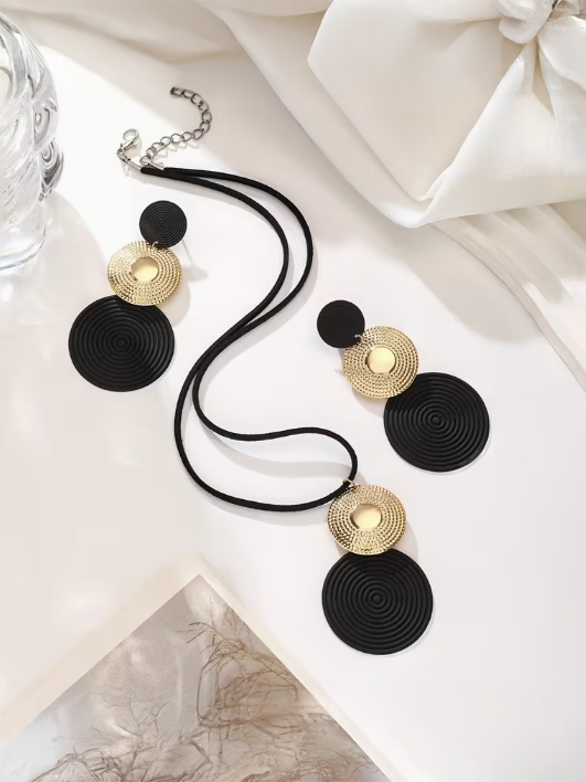 Triple Circle Lux Necklace and Earring Set