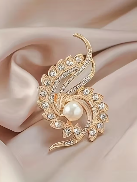 Exaggerated Vintage Leaf Ring