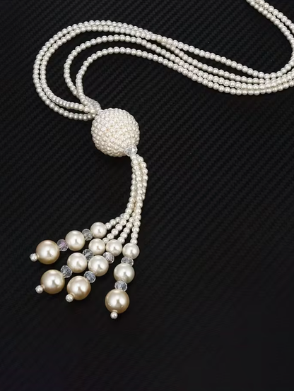 Knotted Pearls Necklace