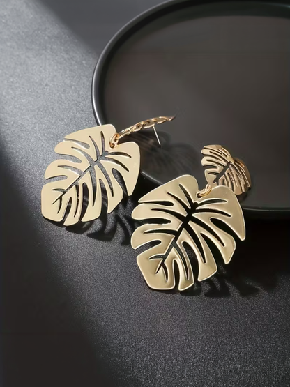 Tropical Golden Leaf Earrings, earrings, detail view