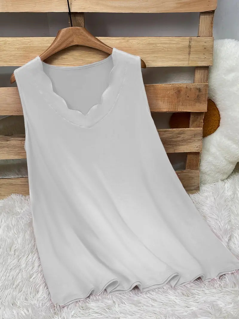 Gloria Scalloped V-neck Plus Size Tank in Off-White