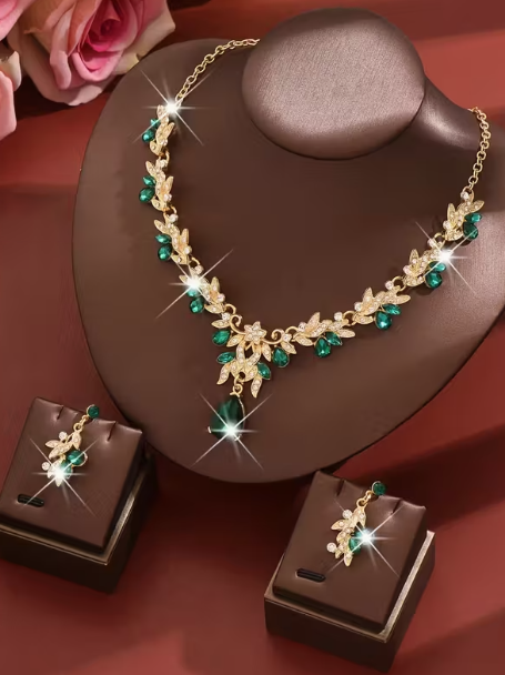 Elegant V-neck Emerald Necklace Set